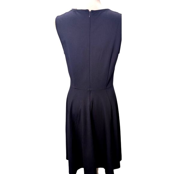 Tahari Navy Crew Neck Sleeveless‎ Fit & Flair Solid Scuba Dress Size 10 Cocktail - Picture 2 of 6
